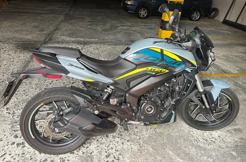 Bajaj DOMINAR 400 EDICIÓN ESPECIAL 2024