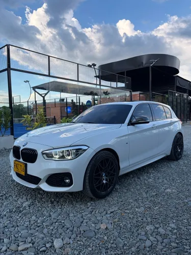 BMW 120i paquete M modelo 2019