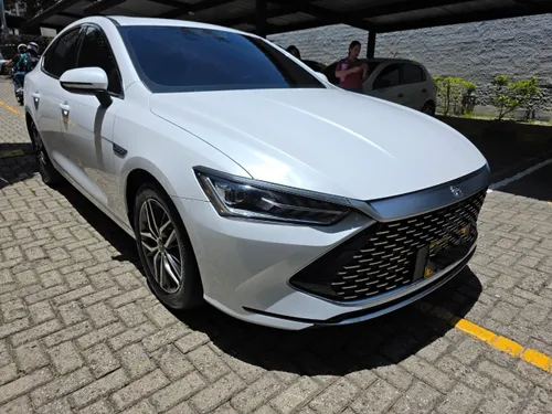 Byd Quin Plus 2023 Híbrido