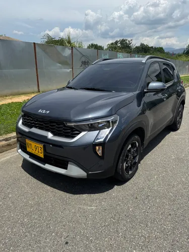Kia sonet vibrant AT 2025