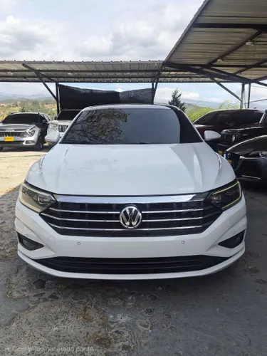 VOLKSWAGEN JETTA SPORTLINE 2019