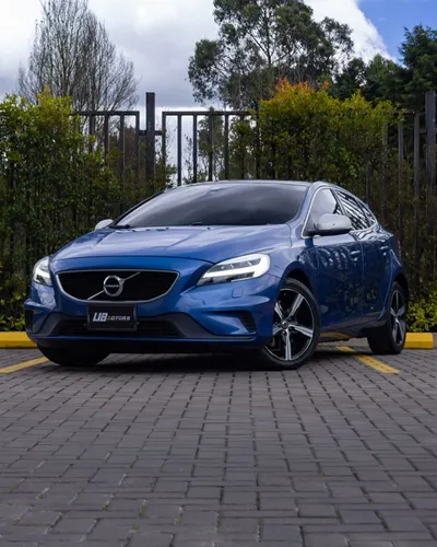 VOLVO V40 T4 R-DESING 2018