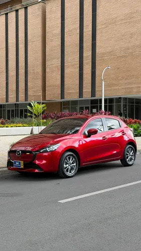 MAZDA 2 TOURING 1.5 AUTOMATICO