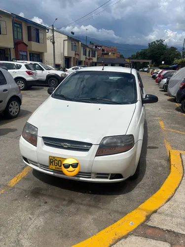 Chevrolet 2011 Aveo - Blanco Bicarpa sedan 1600