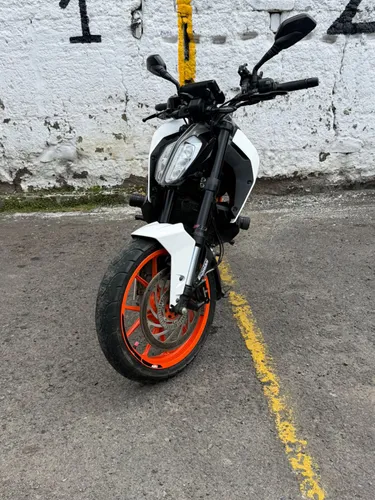 KTM DUKE 390