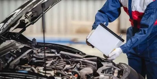 Noticia -  ¿Cuánto dura la batería de un carro y cada cuánto se cambia?
