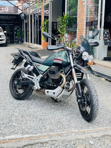 MOTO GUZZI V85 TT E5 MECANICA 850CC VERDE KMS 3.000