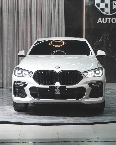 BMW X6 M50I 2022