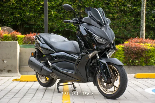 YAMAHA XMAX300 2020 