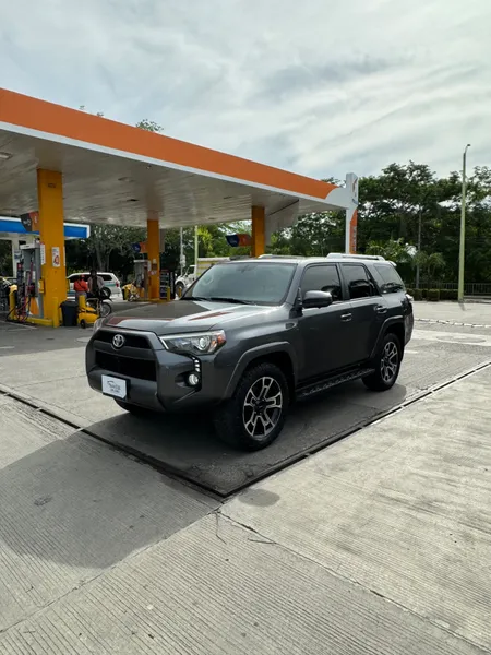 Toyota 4Runner Sr5 2017