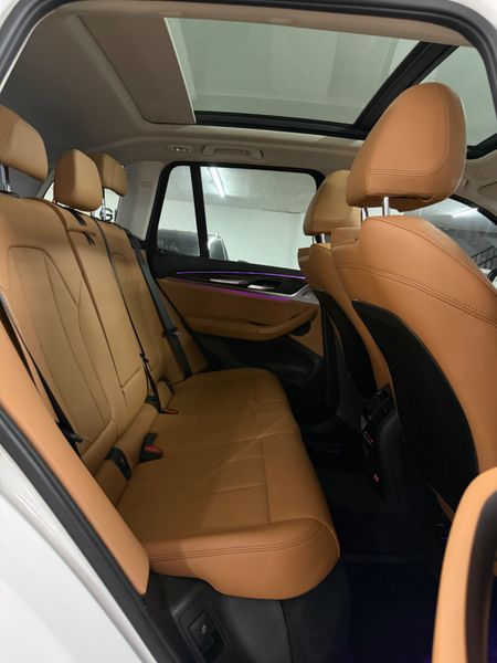 Vehículo - Imagen 12