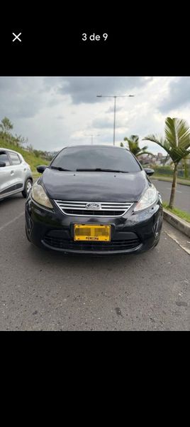 Se vende Ford Fiesta automatico - imagen secundaria 2