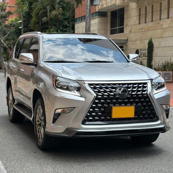 LEXUX GX460 2018 - imagen secundaria 2