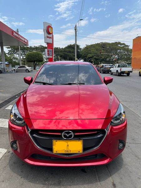 Mazda 2 Grand touring LX - imagen secundaria 1