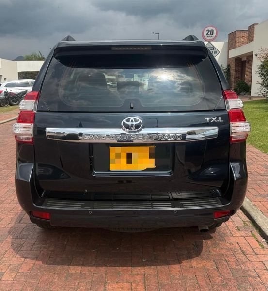 Toyota Prado TXL 2017 Gasolina - imagen secundaria 1