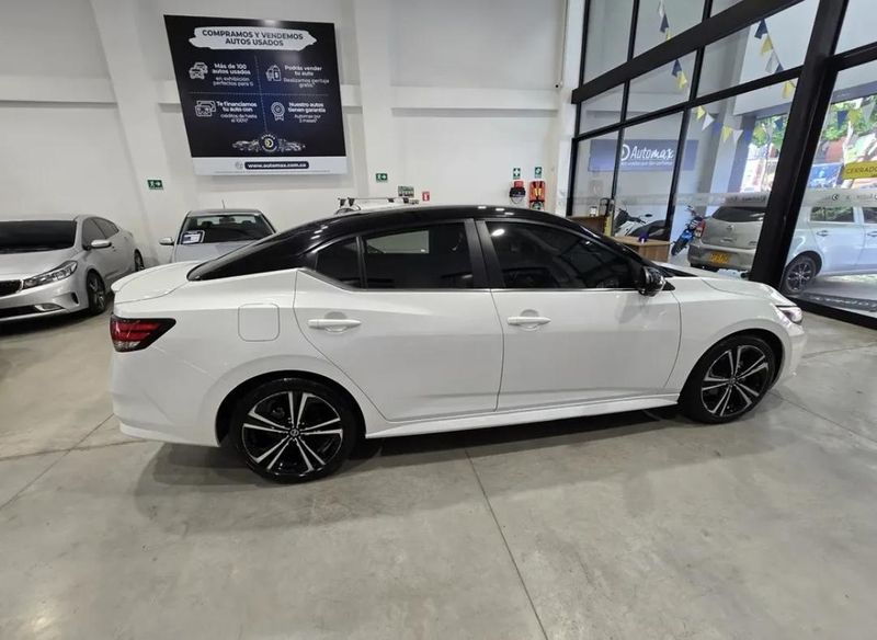Nissan Sentra SR 2023 - imagen secundaria 1