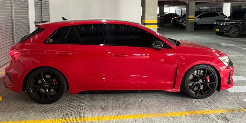Audi RS3 Sportback - imagen secundaria 1
