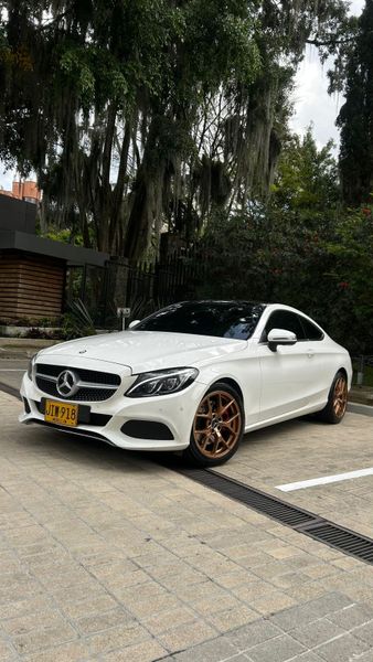 Mercedes Benz C250 Coupe - imagen 1