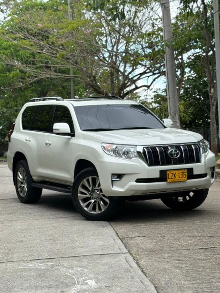 Toyota Prado txl 2023 2.8 diesel 4x4 - imagen secundaria 1