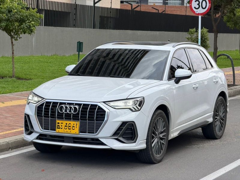 AUDI Q3 40 TFSI PROGRESIVE 2.0T 2022 AT - imagen secundaria 2