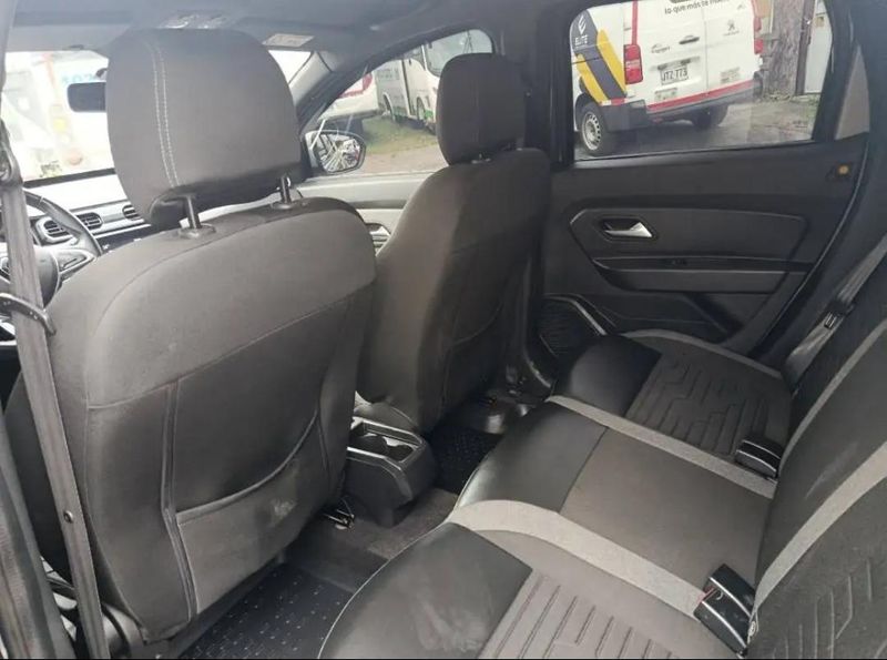 Renault Duster intens blindado 2022 - imagen secundaria 1