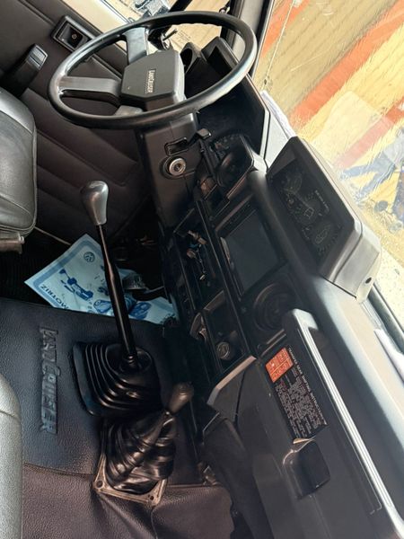 1997 Toyota Land Cruiser Serie J70 - imagen secundaria 1