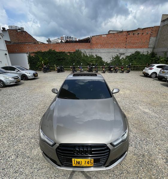 Audi A6 2016  Elegancia confort y excelente estado - imagen secundaria 2