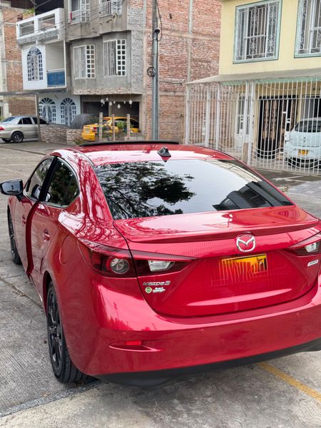 Mazda 3 grand touring AT 2.0 - imagen secundaria 2