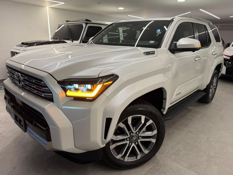 Toyota 4Runner Limited Híbrida 2026 - imagen secundaria 1