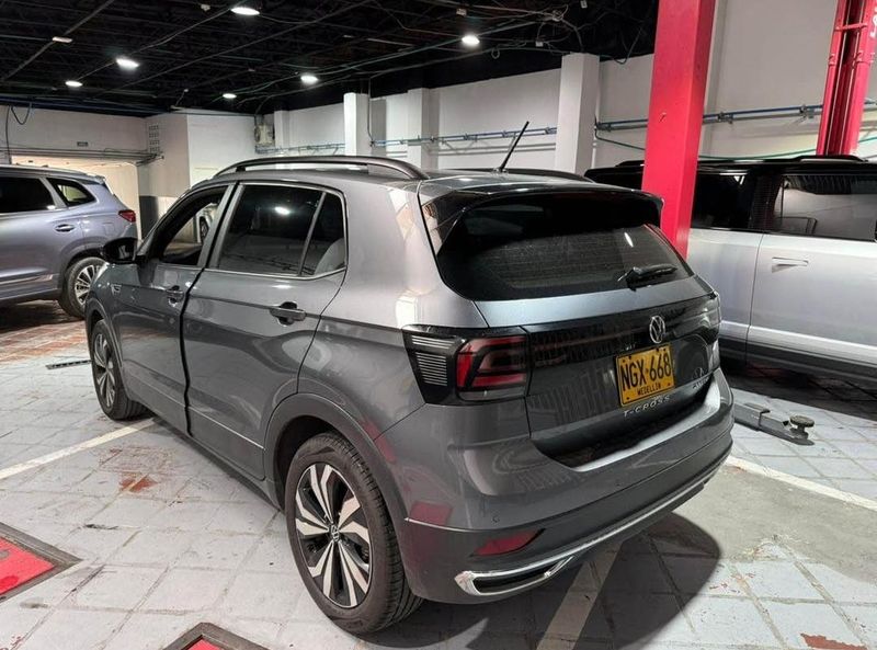 Volkswagen Tcross Comfortline 2024 - imagen secundaria 2