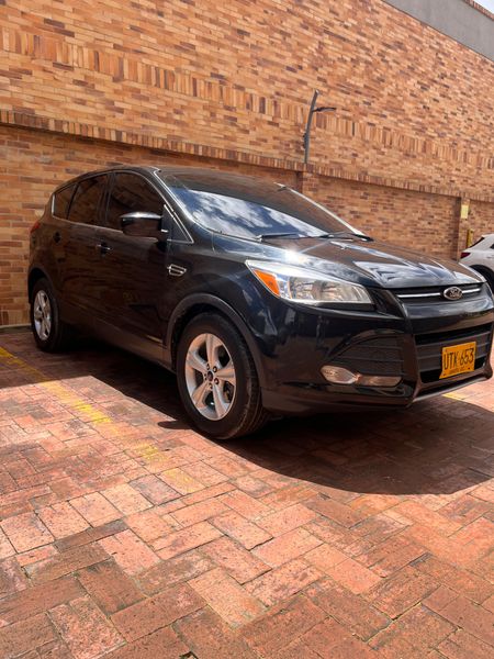 FORD ESCAPE 2015 - imagen secundaria 1