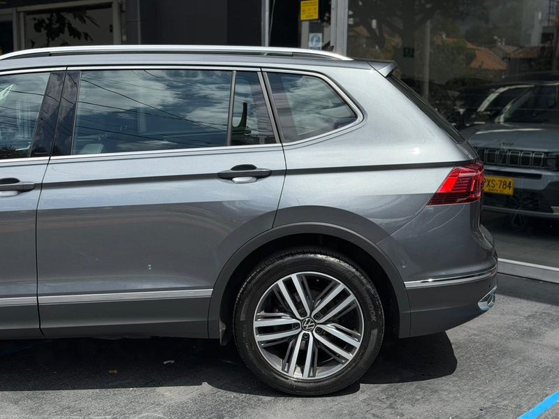 Volkswagen Tiguan 2.0 Elegance - imagen secundaria 2