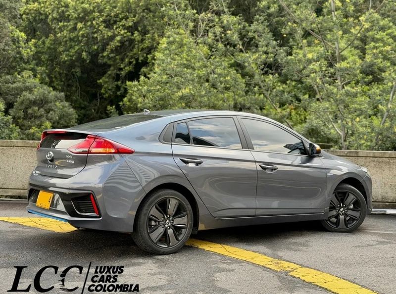 Hyundai Ioniq 1.6 Limited - imagen secundaria 2