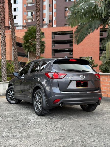 Vencambio Mazda CX5 2017 Grand Touring 4x4 Full - imagen secundaria 2