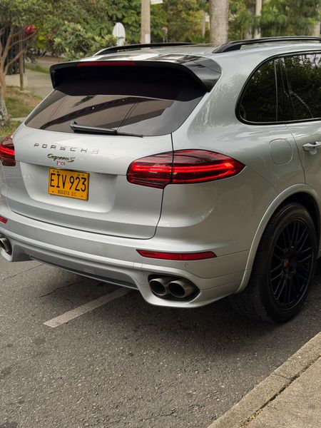 PORCHE CAYENNE SE HYBRI - imagen secundaria 2