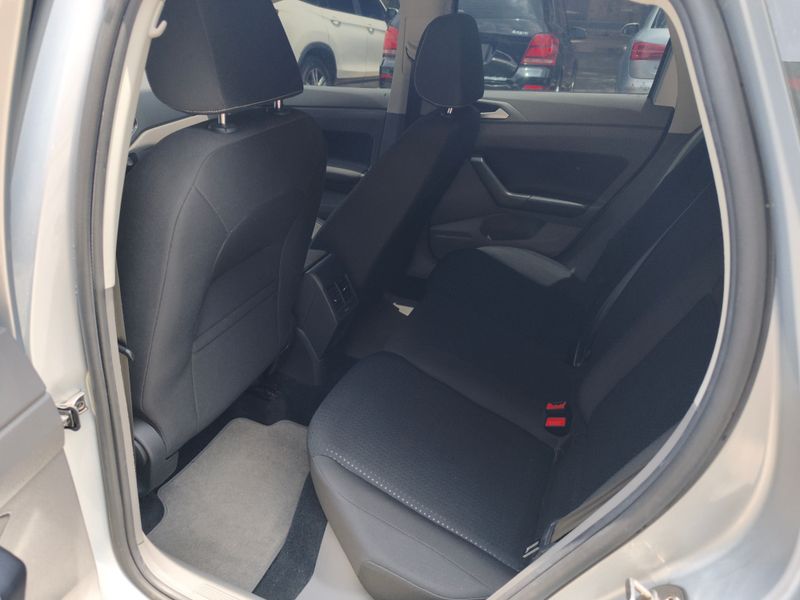 VOLKSWAGEN POLO 2021 COMFORTLINE 1.6 AT 34.000 KMS - imagen secundaria 2
