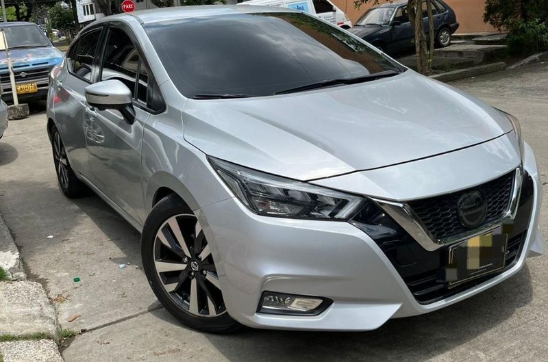 Nissan Versa Advance 2021 - imagen secundaria 2