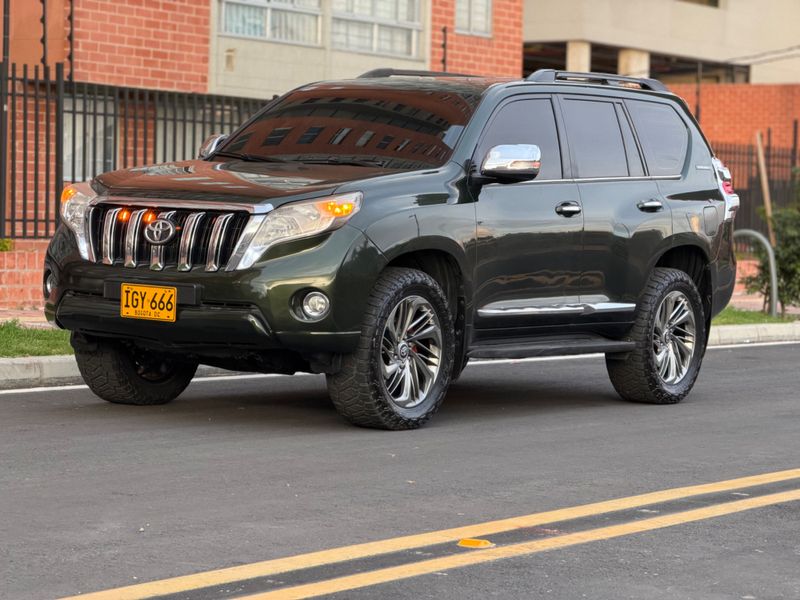 TOYOTA PRADO TXL 2015 3.0 DIESEL 4x4 - imagen secundaria 2