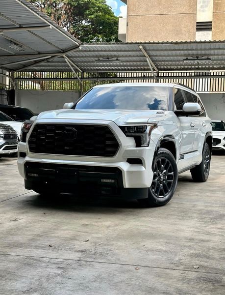 Toyota sequoia  Limited 2026