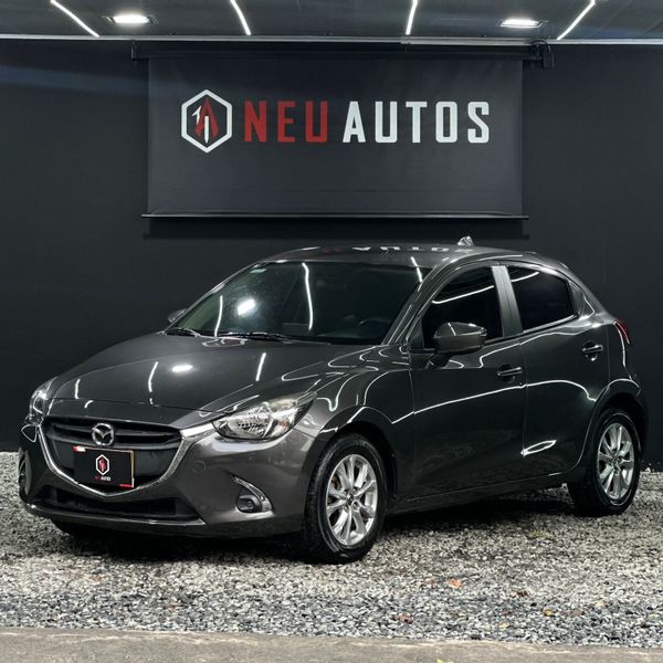 MAZDA 2 GRAND TOURING 2019 - imagen secundaria 2