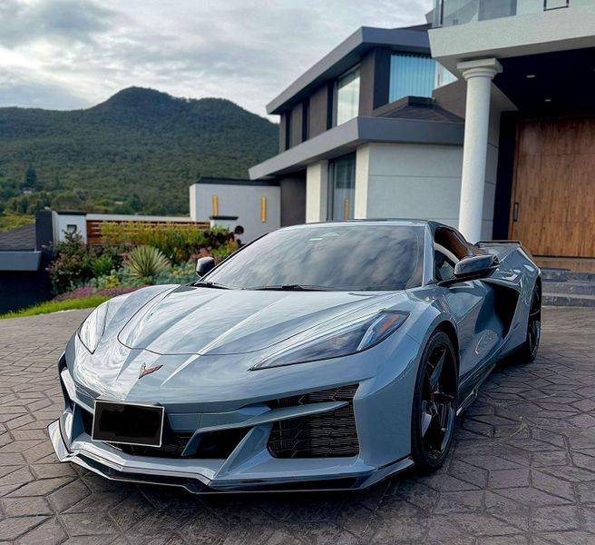 Chevrolet Corvette E-Ray