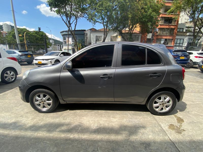 NISSAN MARCH 2017 SENSE 1.6 MT - 93.000 KMS - imagen secundaria 1