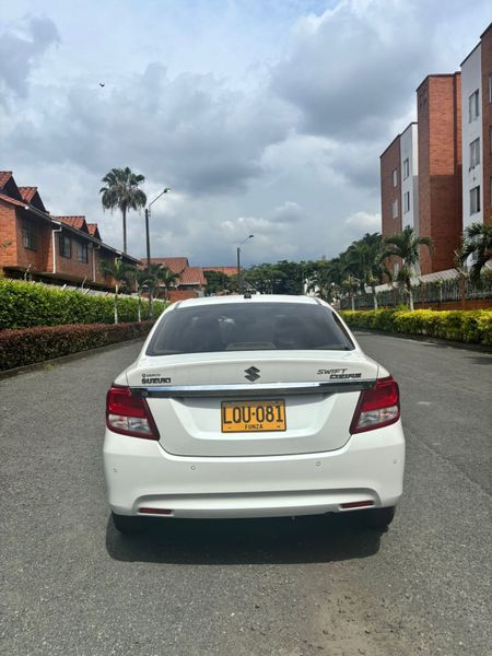Suzuki SWIFT DZIRE Sedán GL 1.2 Automático - imagen secundaria 1