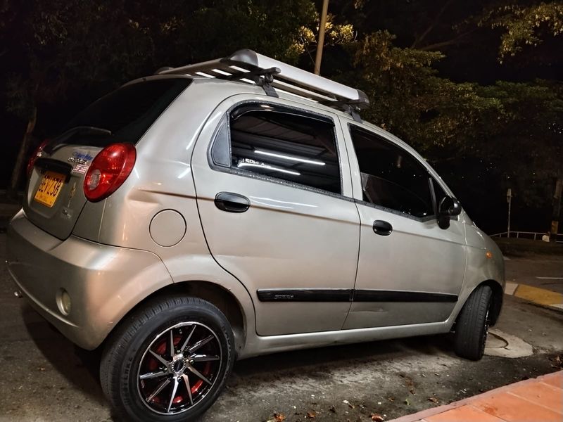 Chevrolet Spark 2012 - imagen secundaria 1