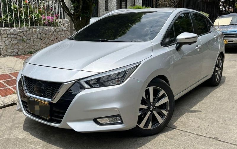 Nissan Versa Advance 2021 - imagen 1