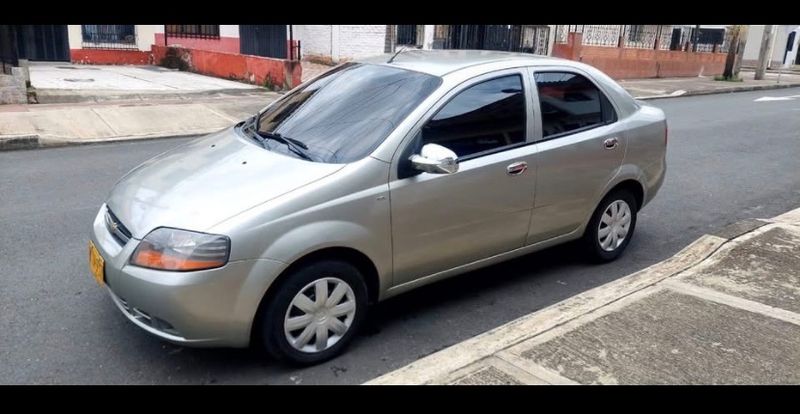 Chevrolet Aveo Ls 2011 - imagen secundaria 1