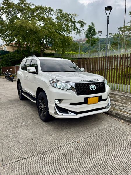 TOYOTA PRADO TXL 2018 - imagen secundaria 1