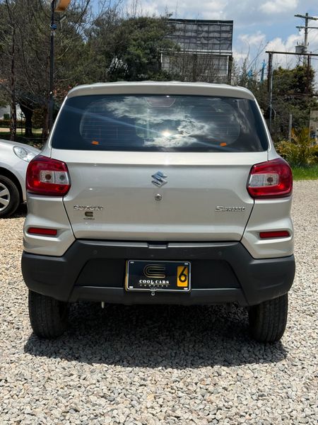 Suzuki S-Presso Modelo 2023 - Motor 1.0L - imagen secundaria 2