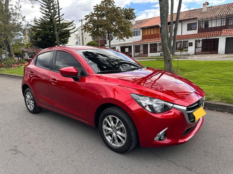Mazda 2 Touring 2019 - imagen secundaria 2