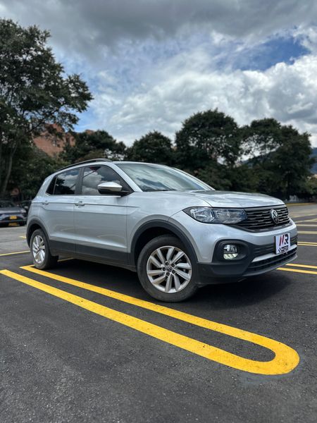Volkswagen T-Cross Trendline MT 2023 - imagen secundaria 2